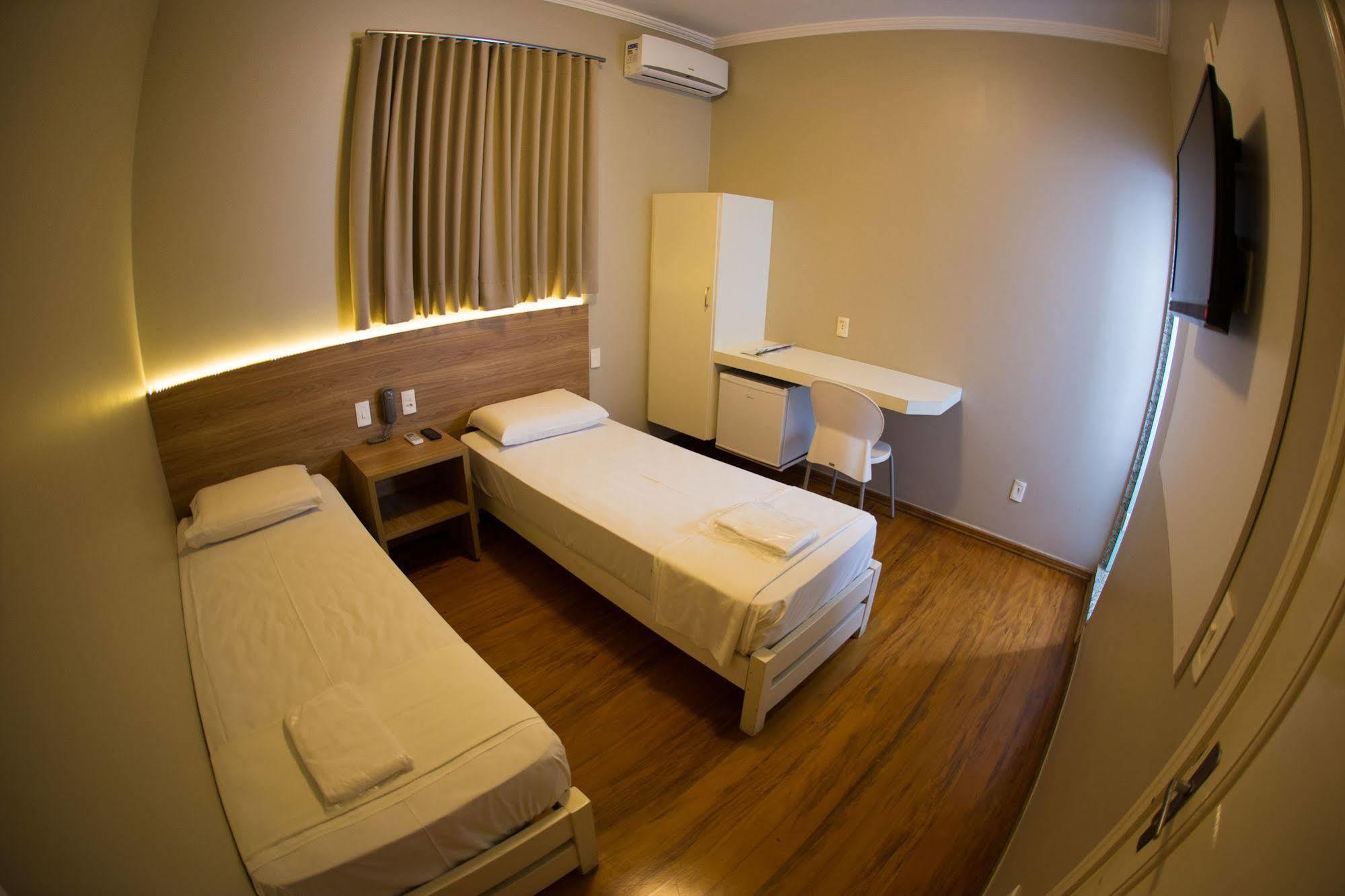 Esplanada Hotel 2*