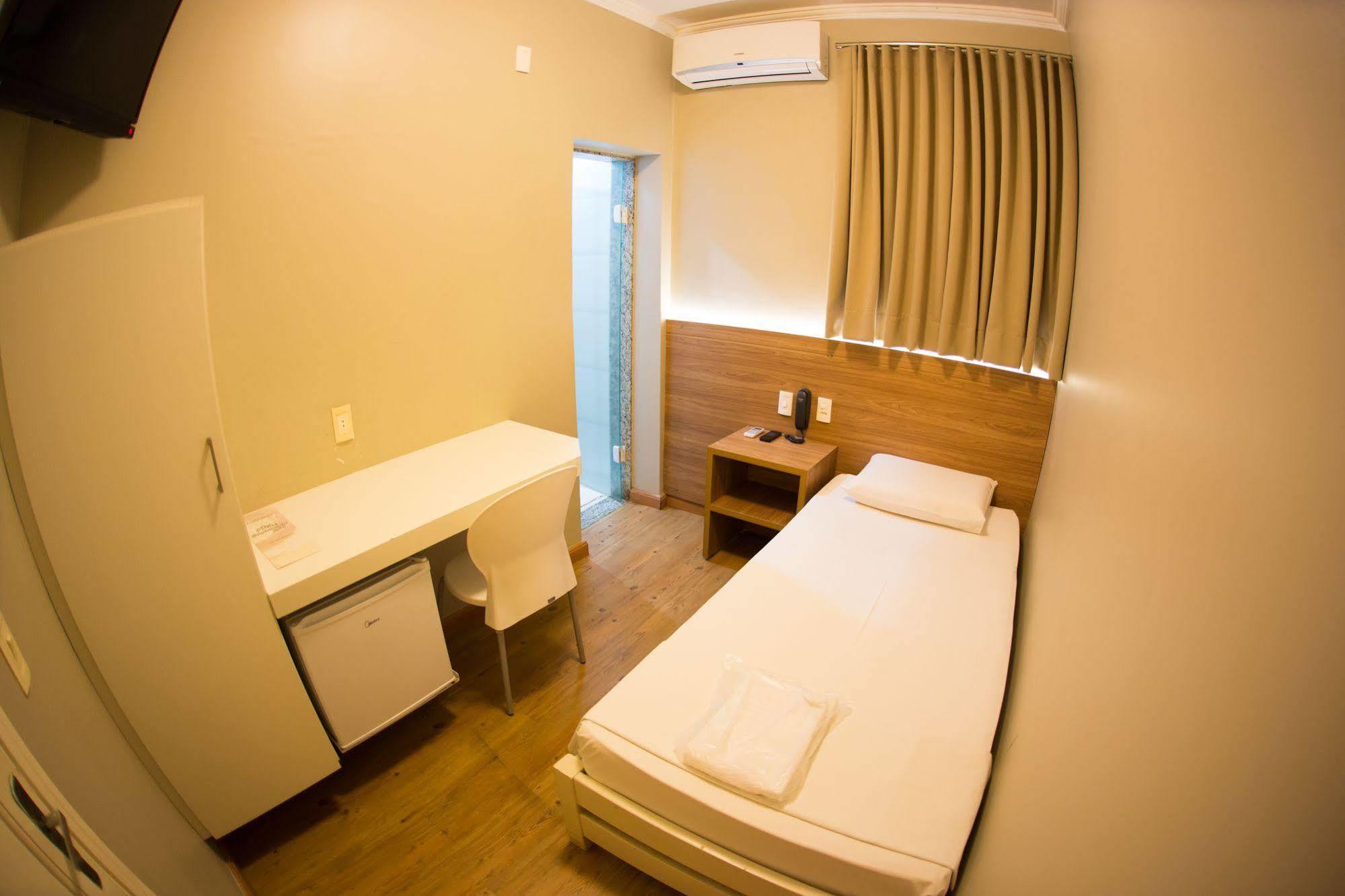 Hotel Esplanada 2*